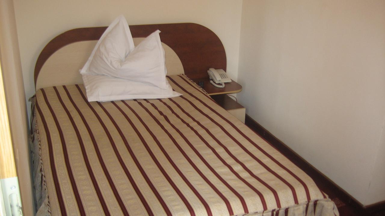 Hotel Palace Targu Jiu Bilik gambar